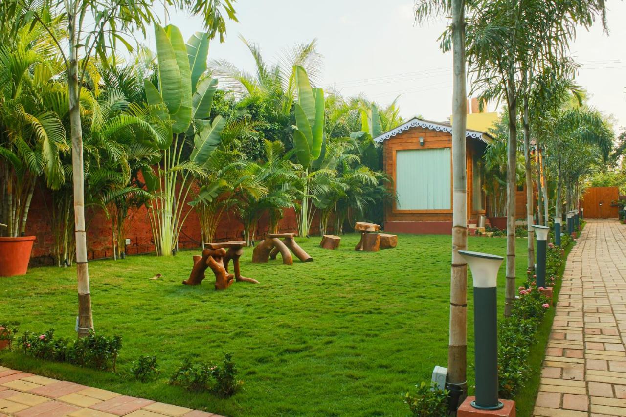 Grand Vatika Resort Arambol Exterior foto
