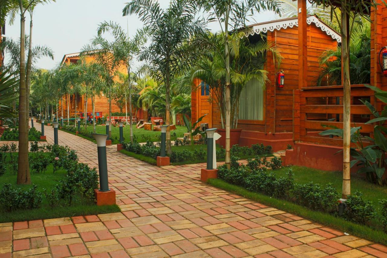 Grand Vatika Resort Arambol Exterior foto
