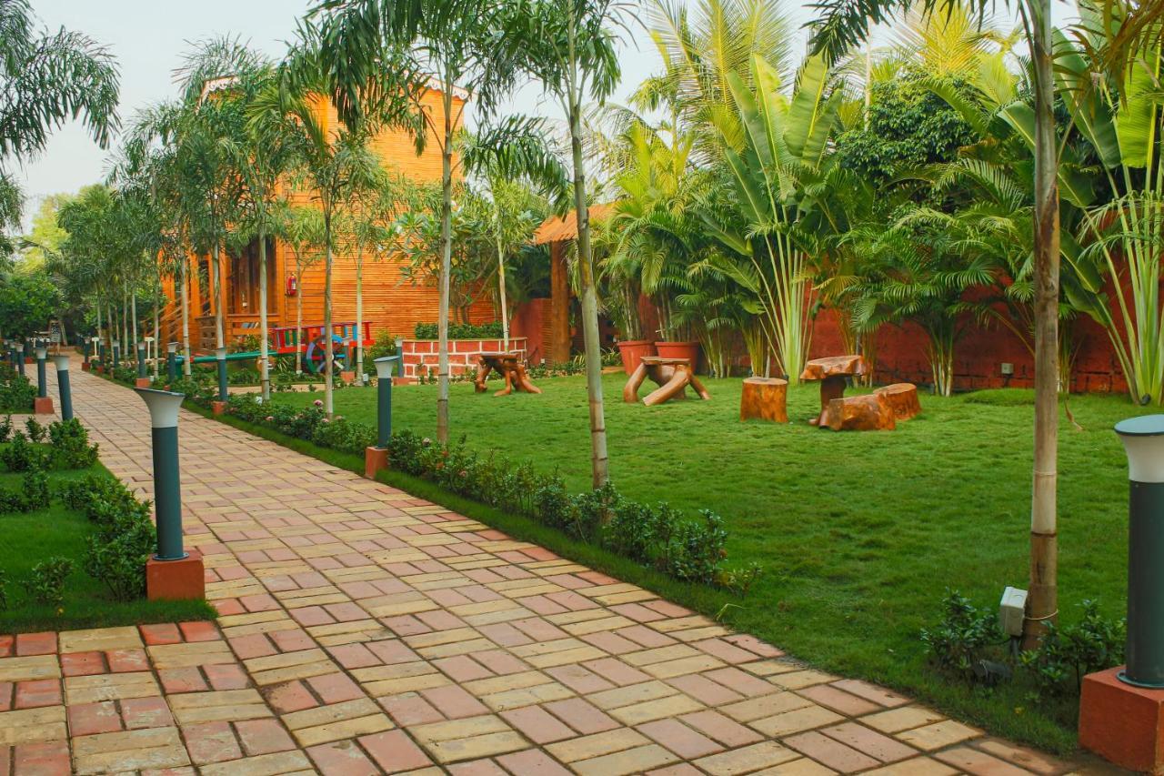 Grand Vatika Resort Arambol Exterior foto