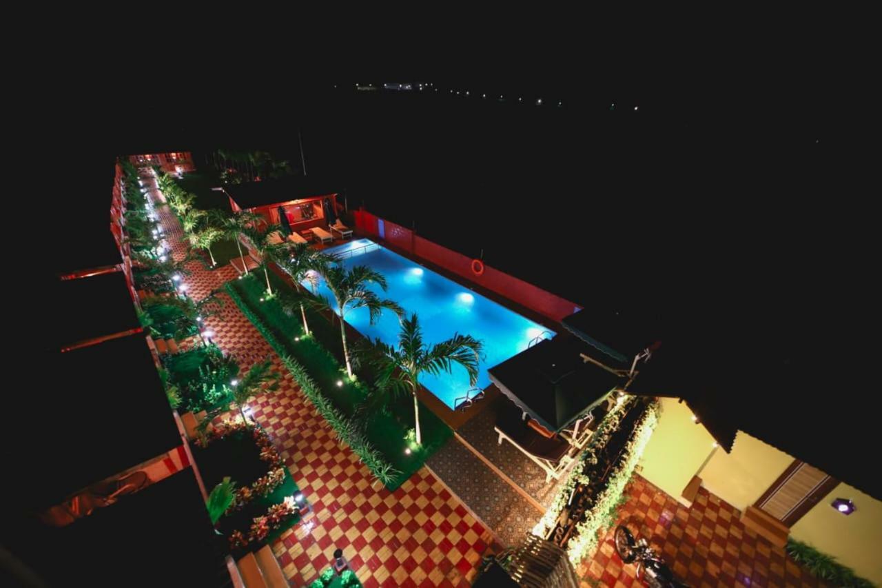 Grand Vatika Resort Arambol Exterior foto